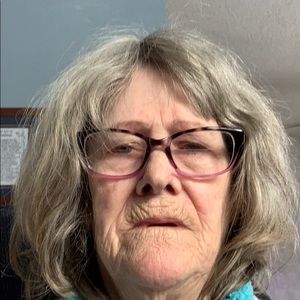 Meet your Posher, Shirley